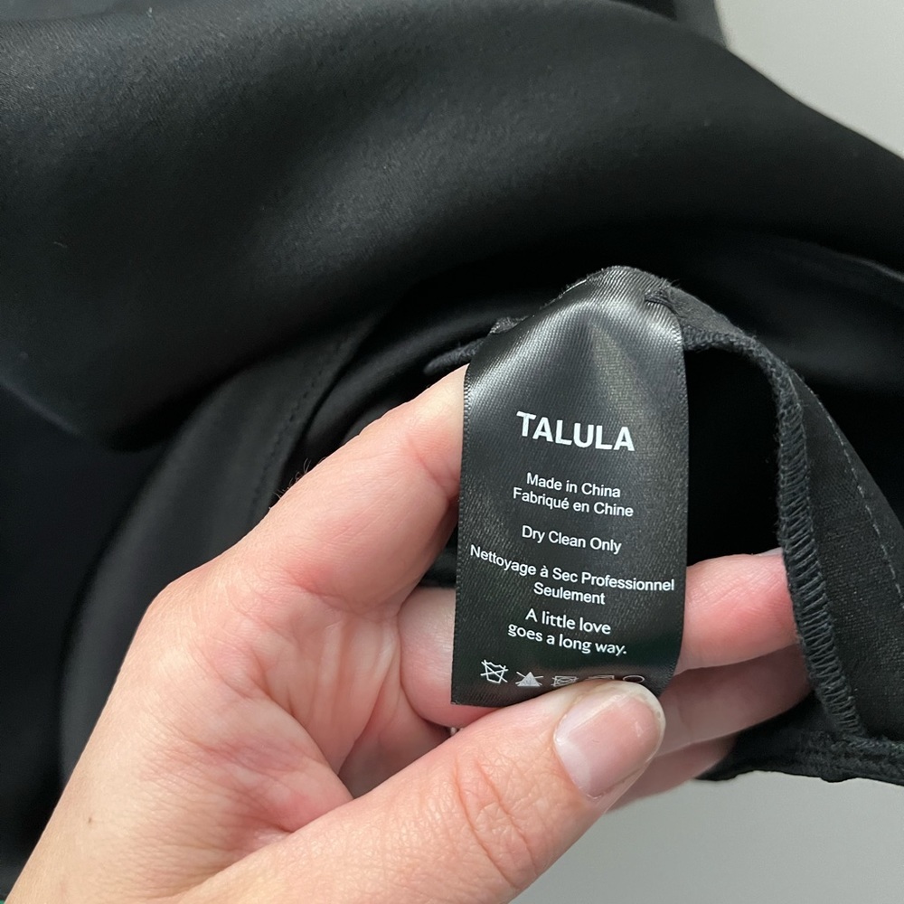 NWT Aritzia Tops Talula Satin Cold Shoulder Top Size L - Picture 6 of 8